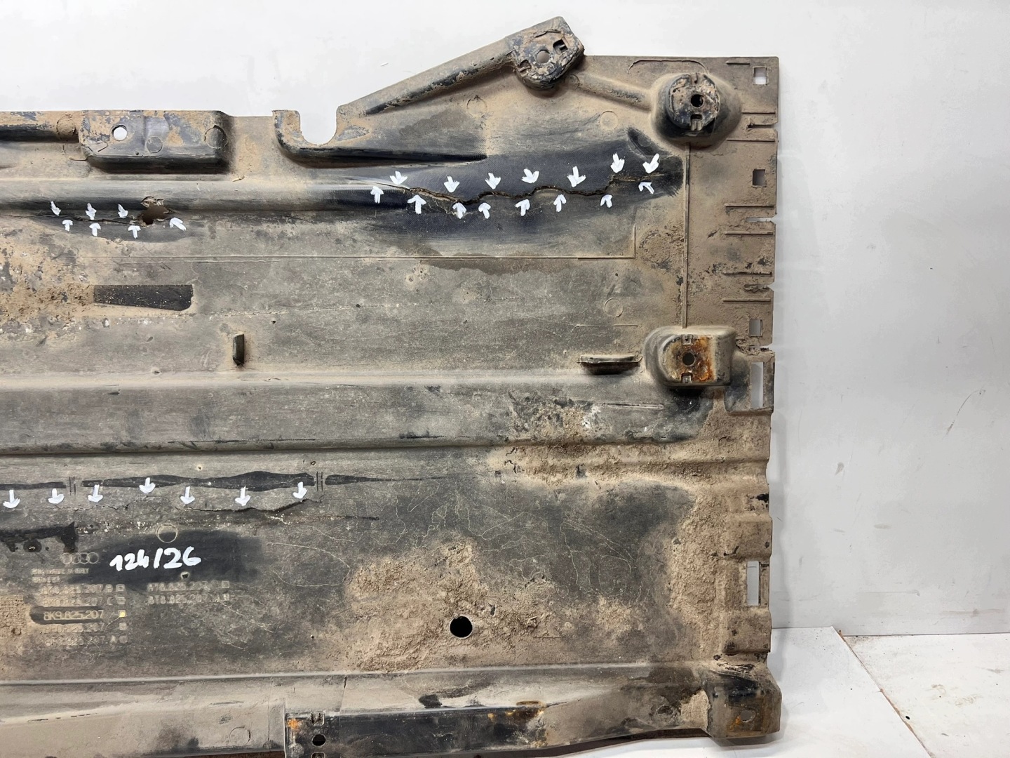 cover chassis left AUDI A4 B8 ALLROAD 8K9825207 124/26