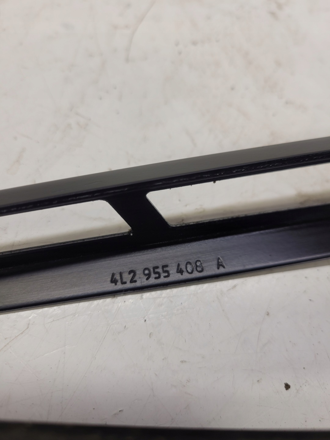 wiper arm right AUDI Q7 4L 4L2955408A UK