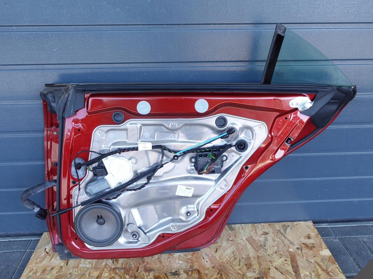 MERCEDES CLS C218 10- door right rear part complete