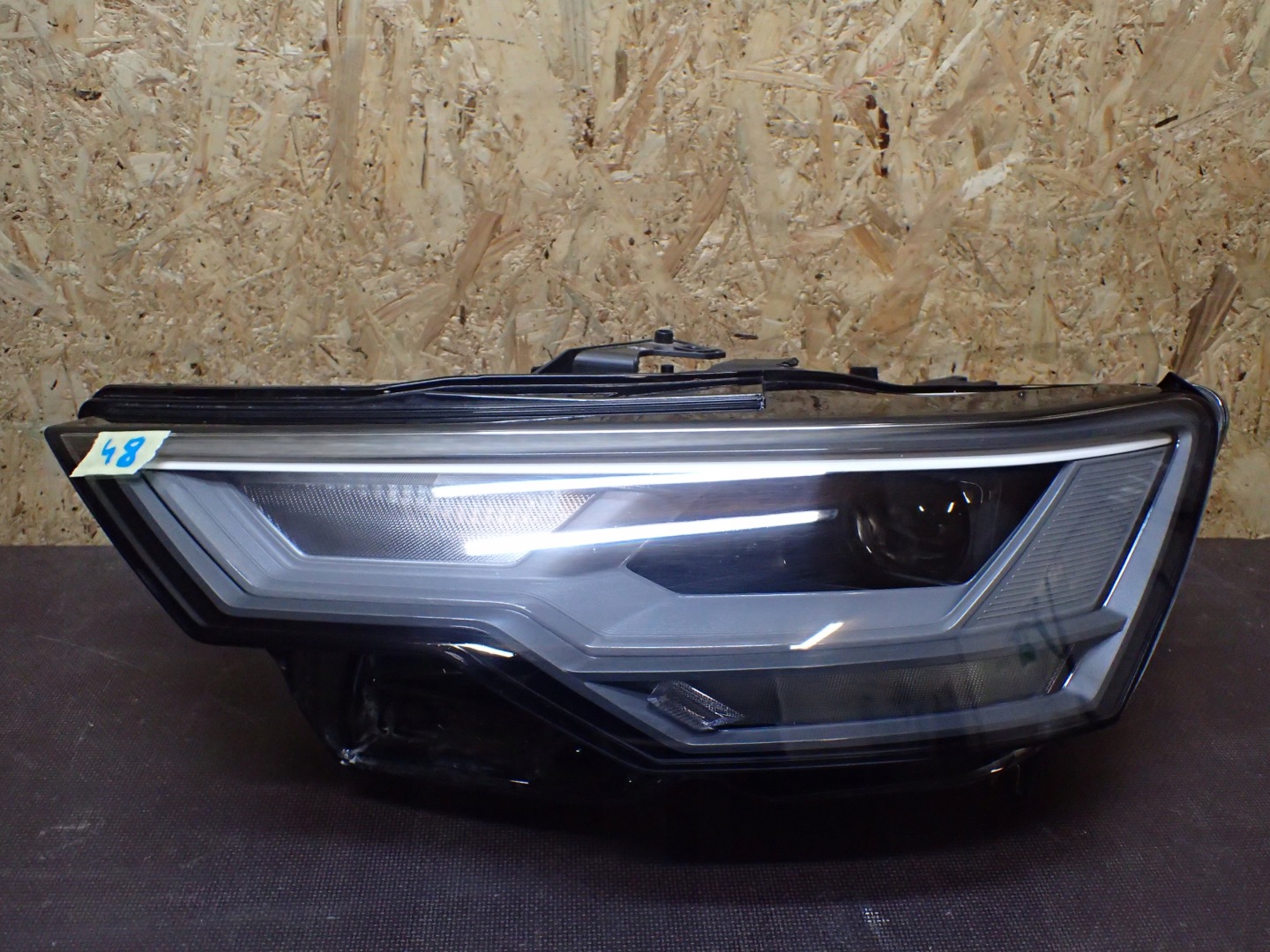LIGHT FRONT LEFT AUDI A6 C8 4K FULL LED 4K0941033
