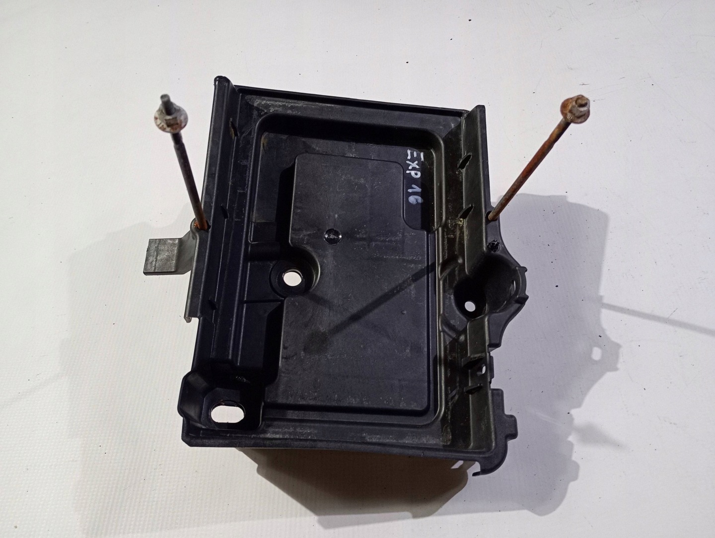 Grundlage Halter Gehäuse akumulatora Ford Explorer V 2011
