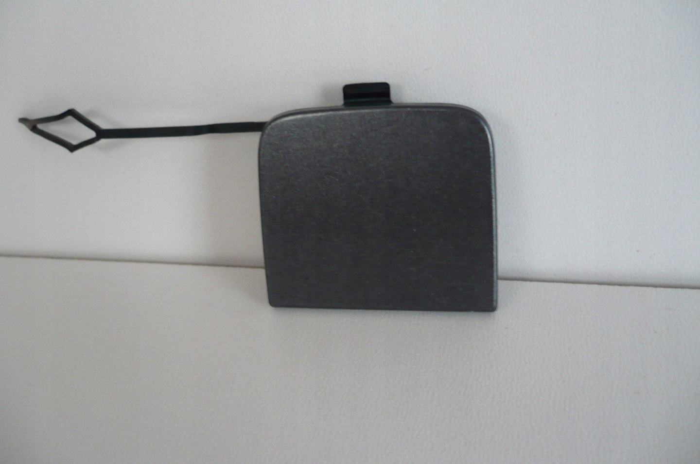 VW JETTA VI LIFT 2015-18 towing hook cap bumper front