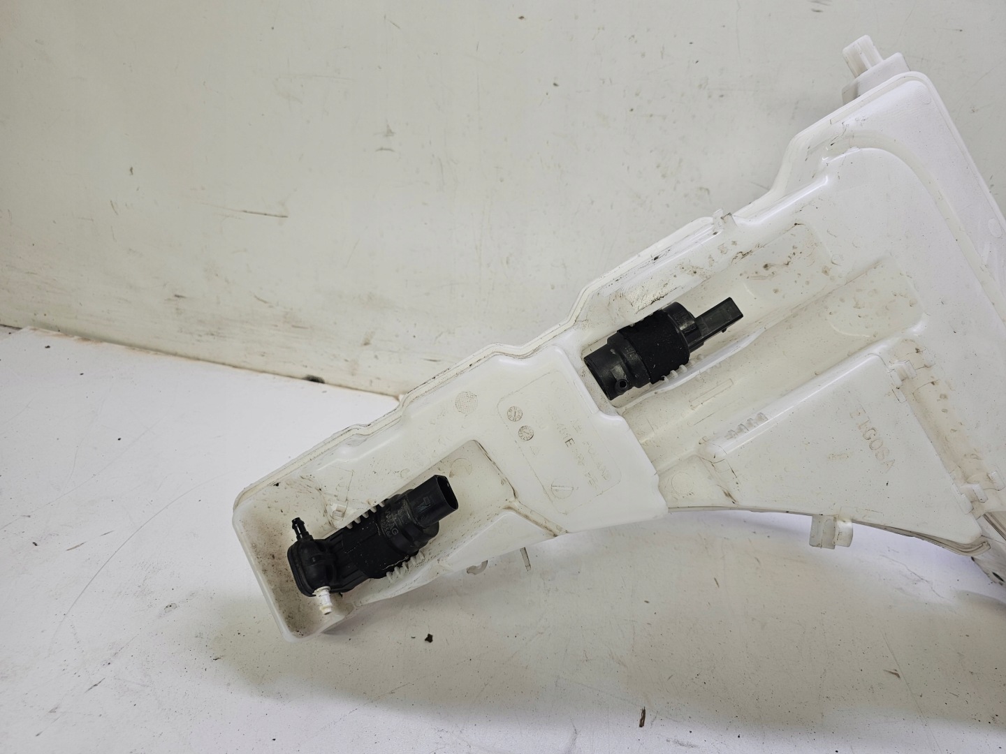 Behälter Spritzdüse AUDI A6 C8 AVANT 4K0955451E