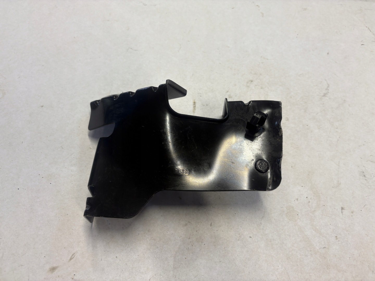 RENAULT AUSTRAL 1,2 E-TECH Consolle staffa 478820917R