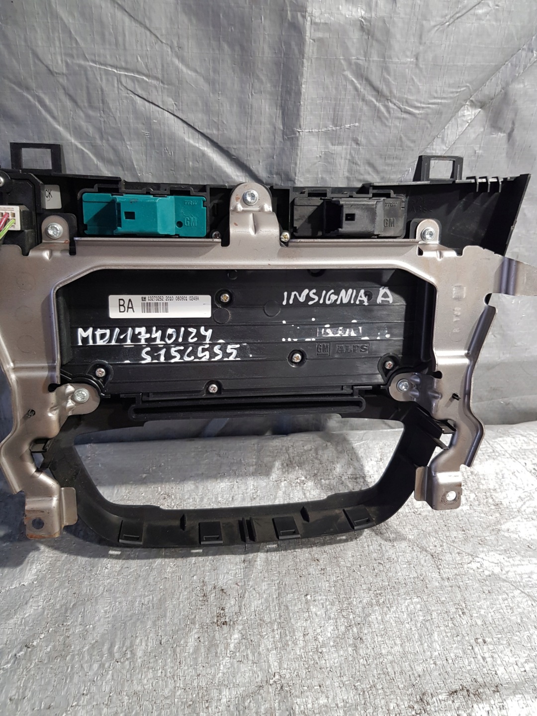 Panel radia klimatizaci Opel INSIGNIA A OE 13273252