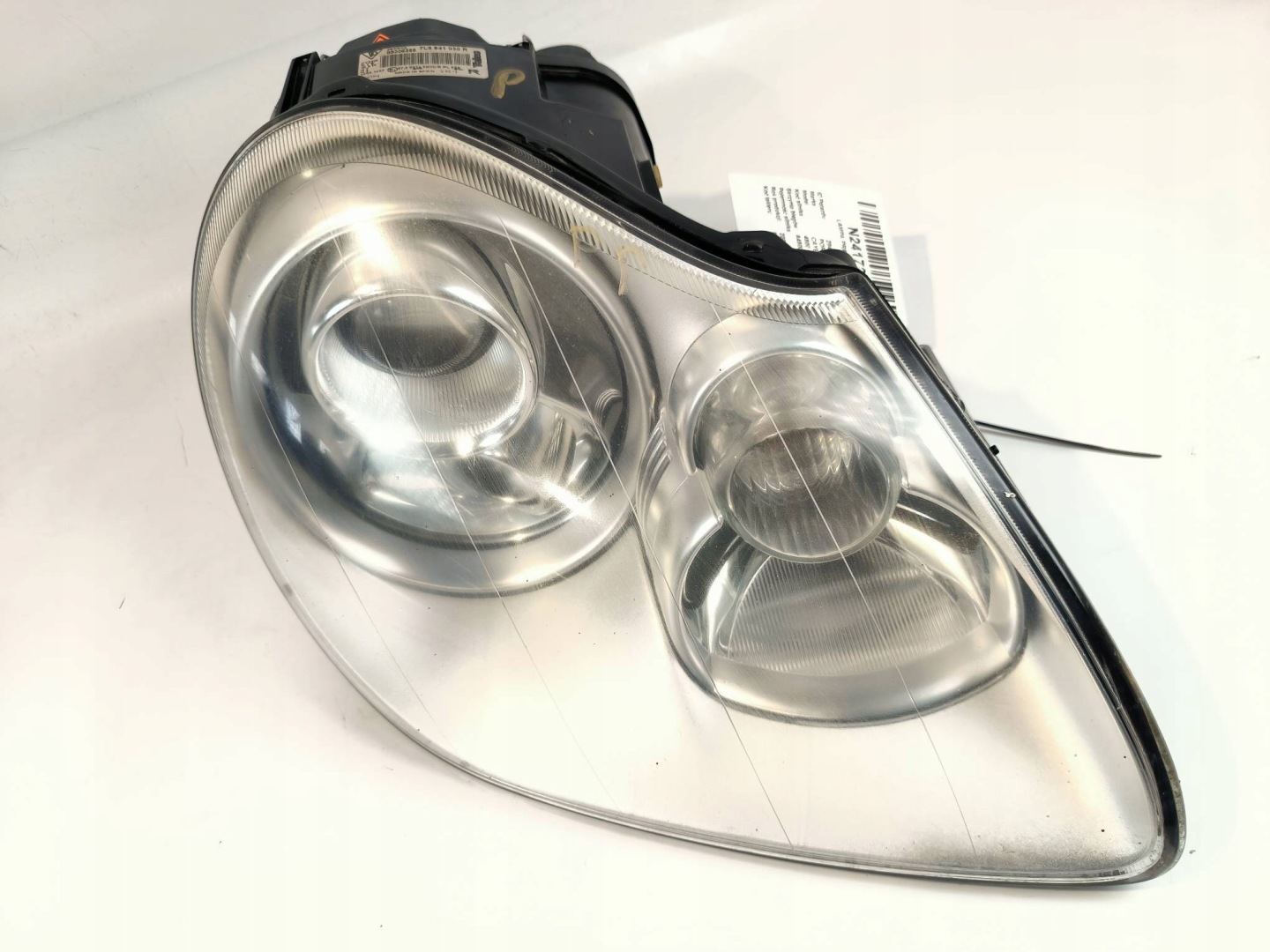 light right front PORSCHE CAYENNE and 9PA