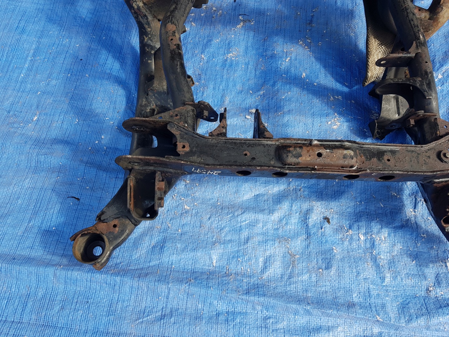 axle beam front of the engine MERCEDES W251 sider subframe axle beam
