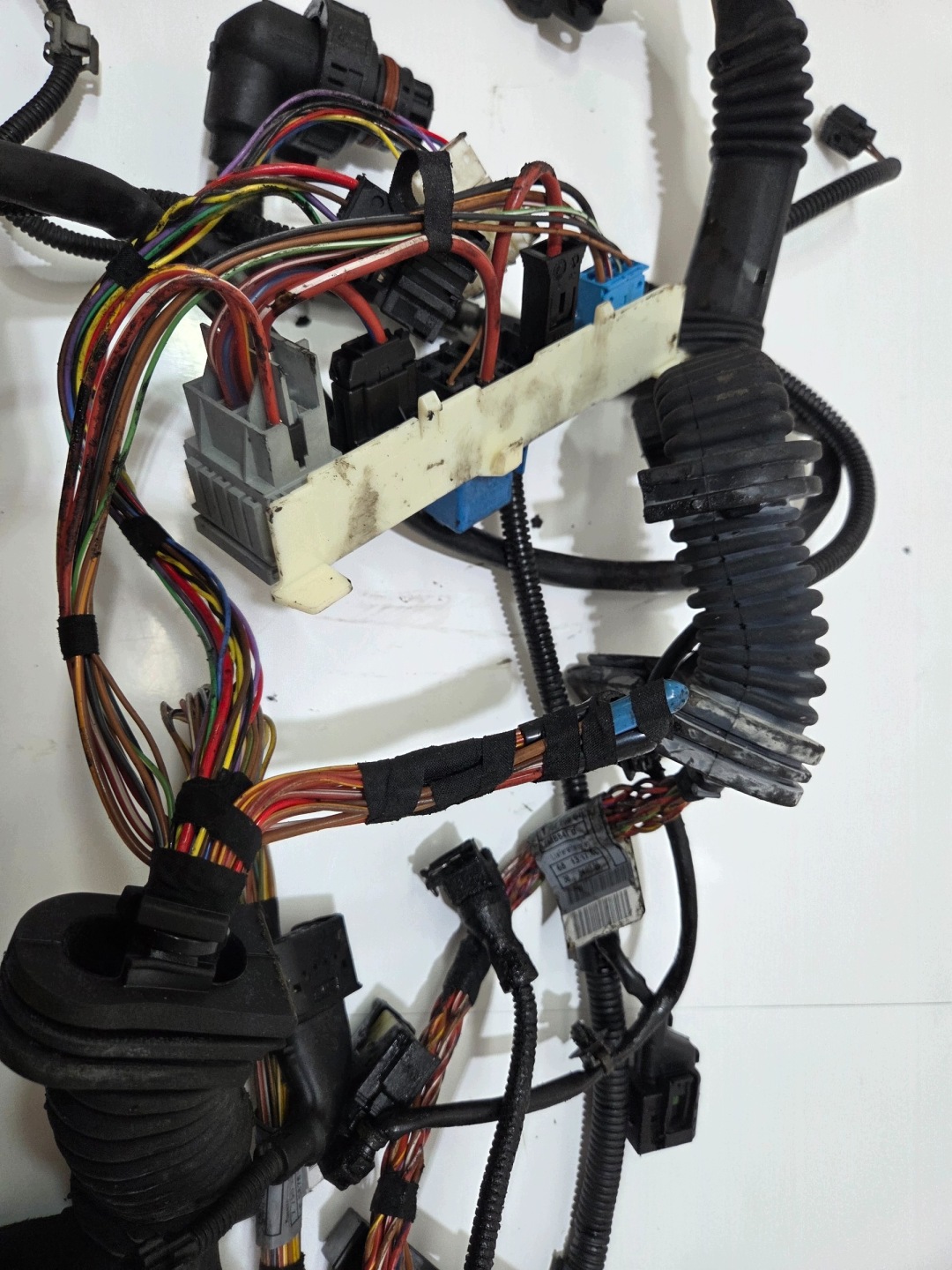 bundle of the engine BMW E60 E61 AUTOMAT 2.5 D 525 D 7798045