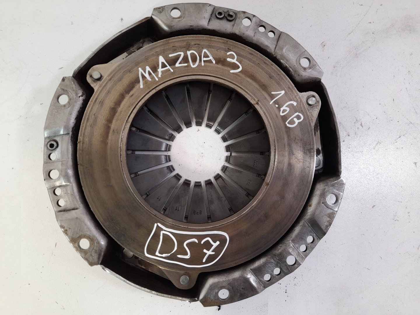 Mazda 3 1,6 BL de pression Embrayage 8V617563FD (DS7)