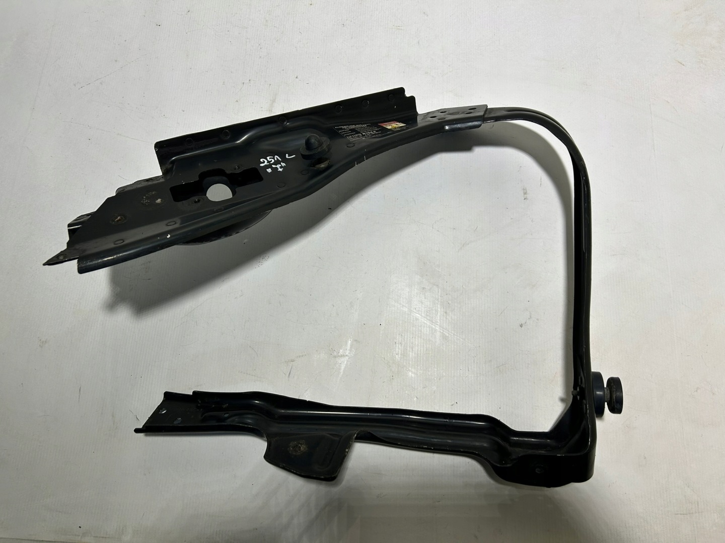 support panel for radiators OKULAR left pillar MERCEDES W251