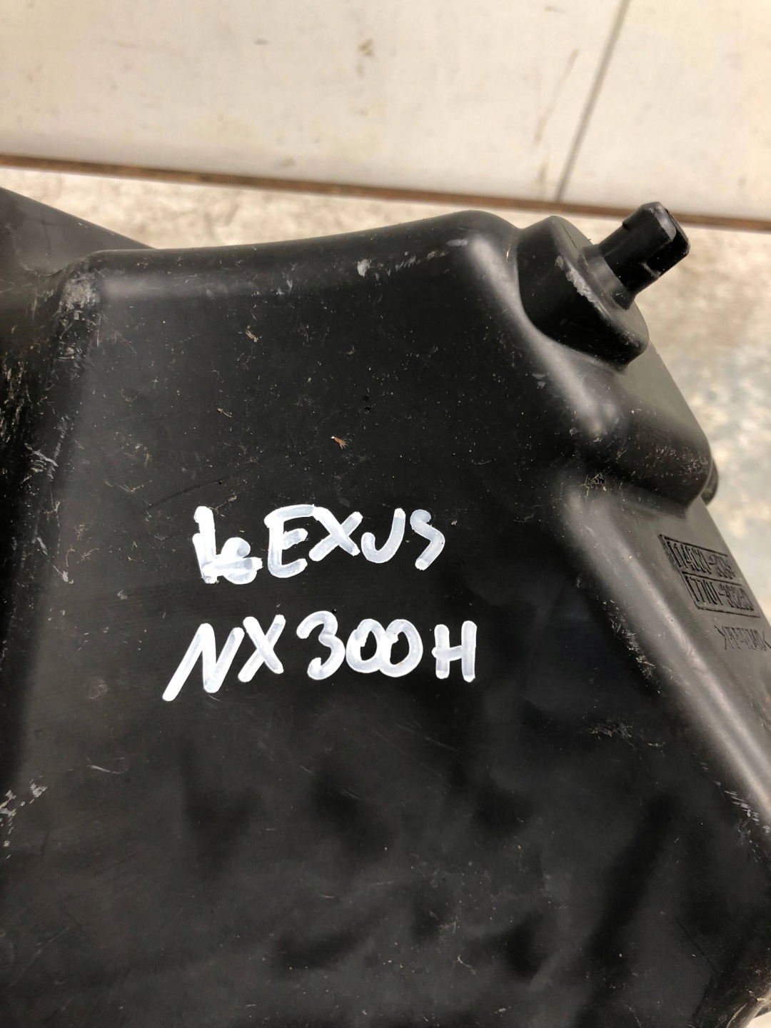 Gehäuse filter luft LEXUS NX300H 17701-36250