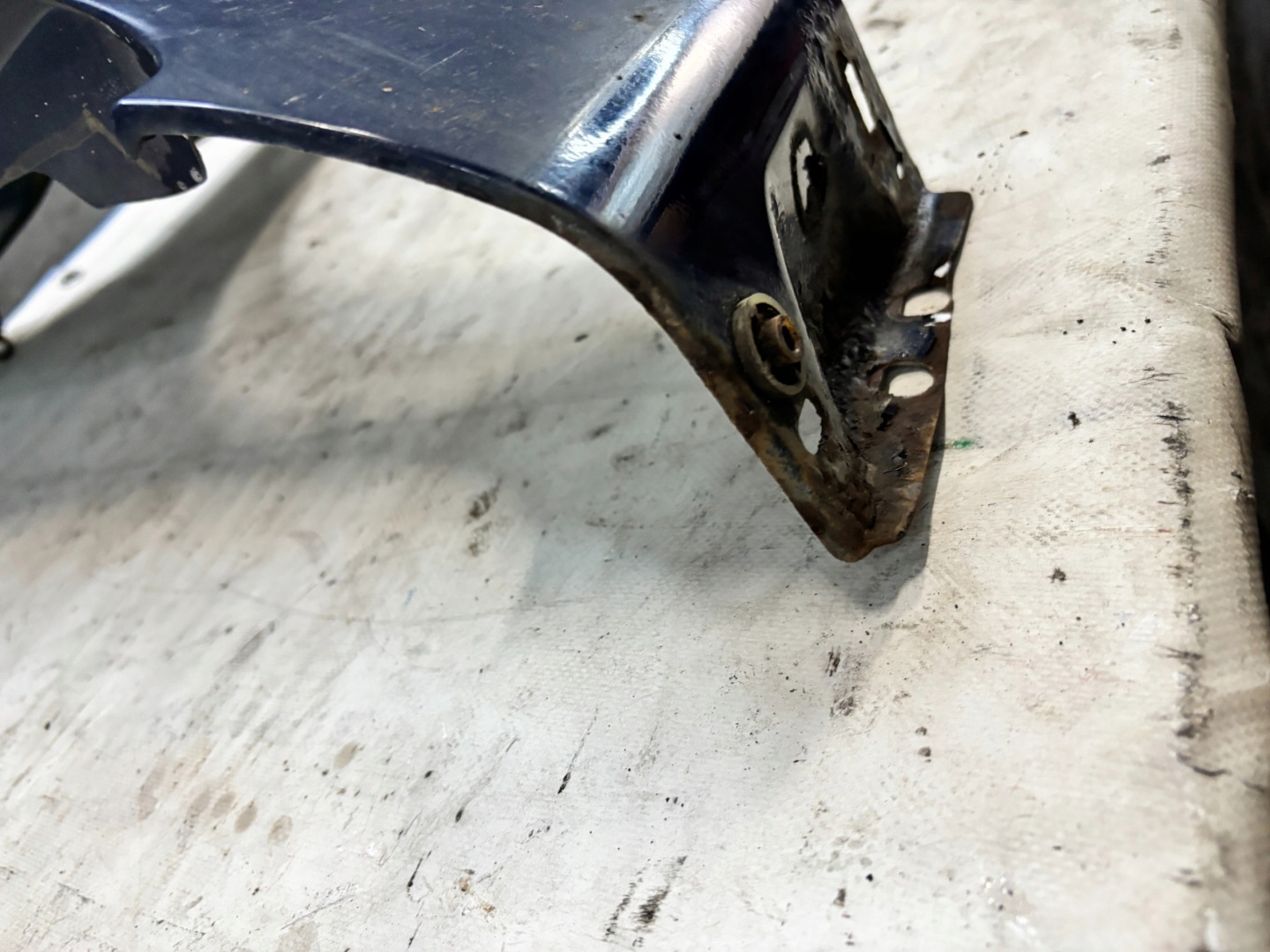 fender right front Ford Focus MK2 lift k: R8