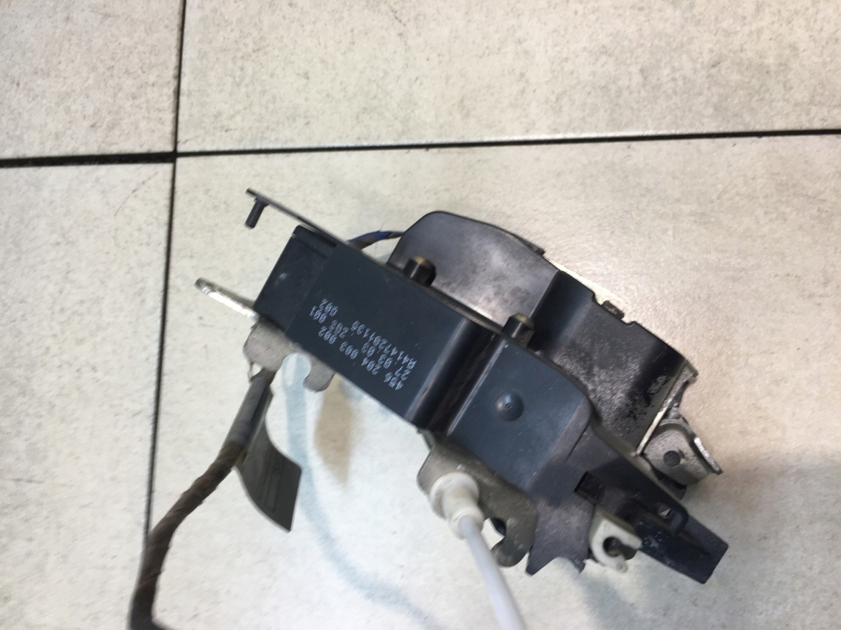 lock door right front MERCEDES VANEO W414 A4147201135