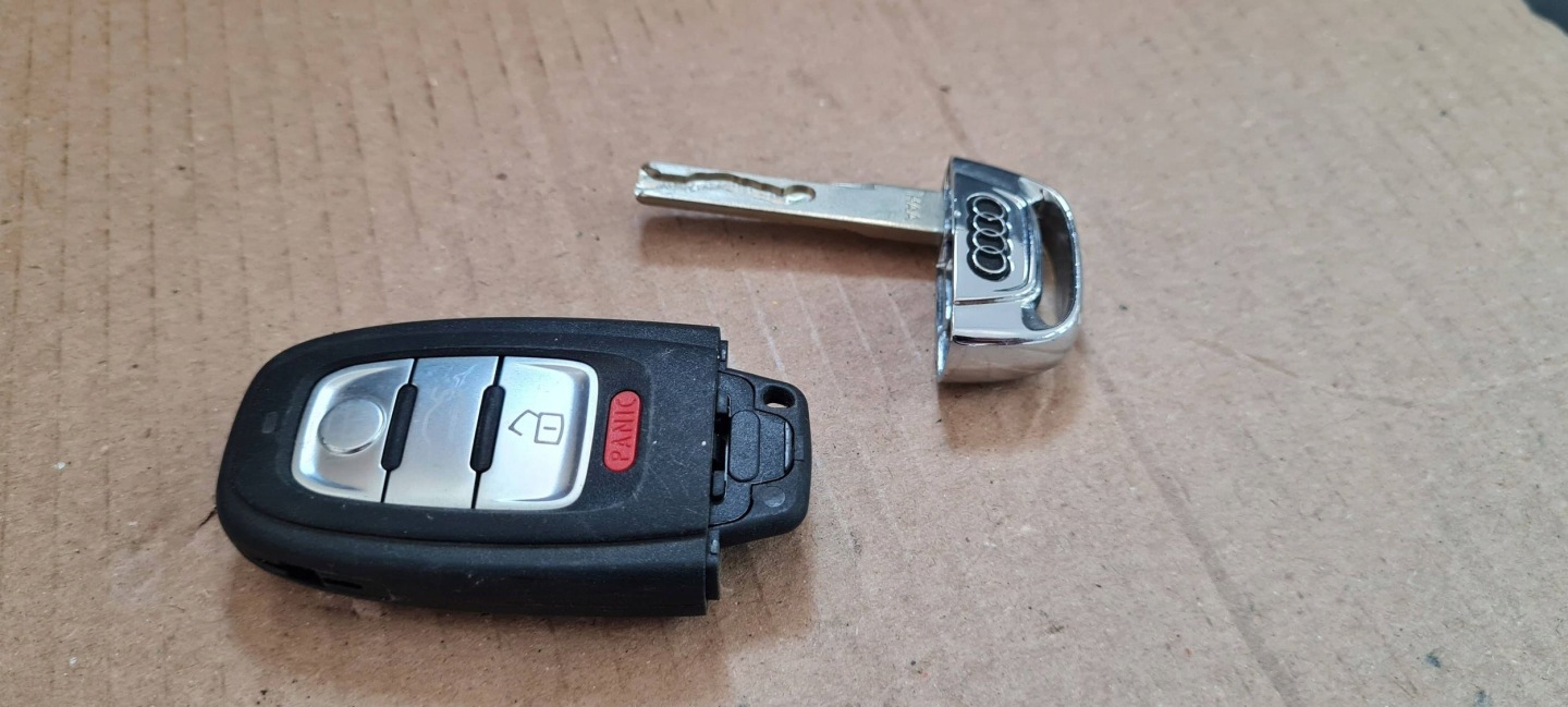 S6 C7 4G LIFT A6 key PILOT SMART KEY USA PANIC 4G0959754DM
