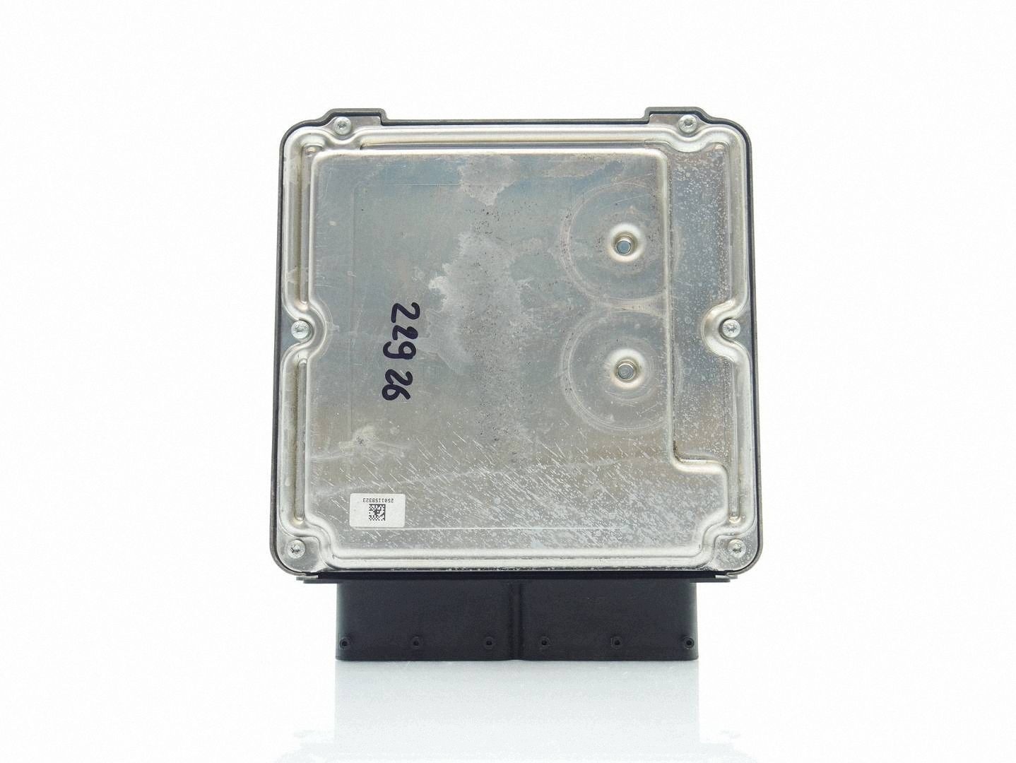 computer control unit of the engine ECU VW PASSAT B8 2.0 TDI 04L907309P 0281031483
