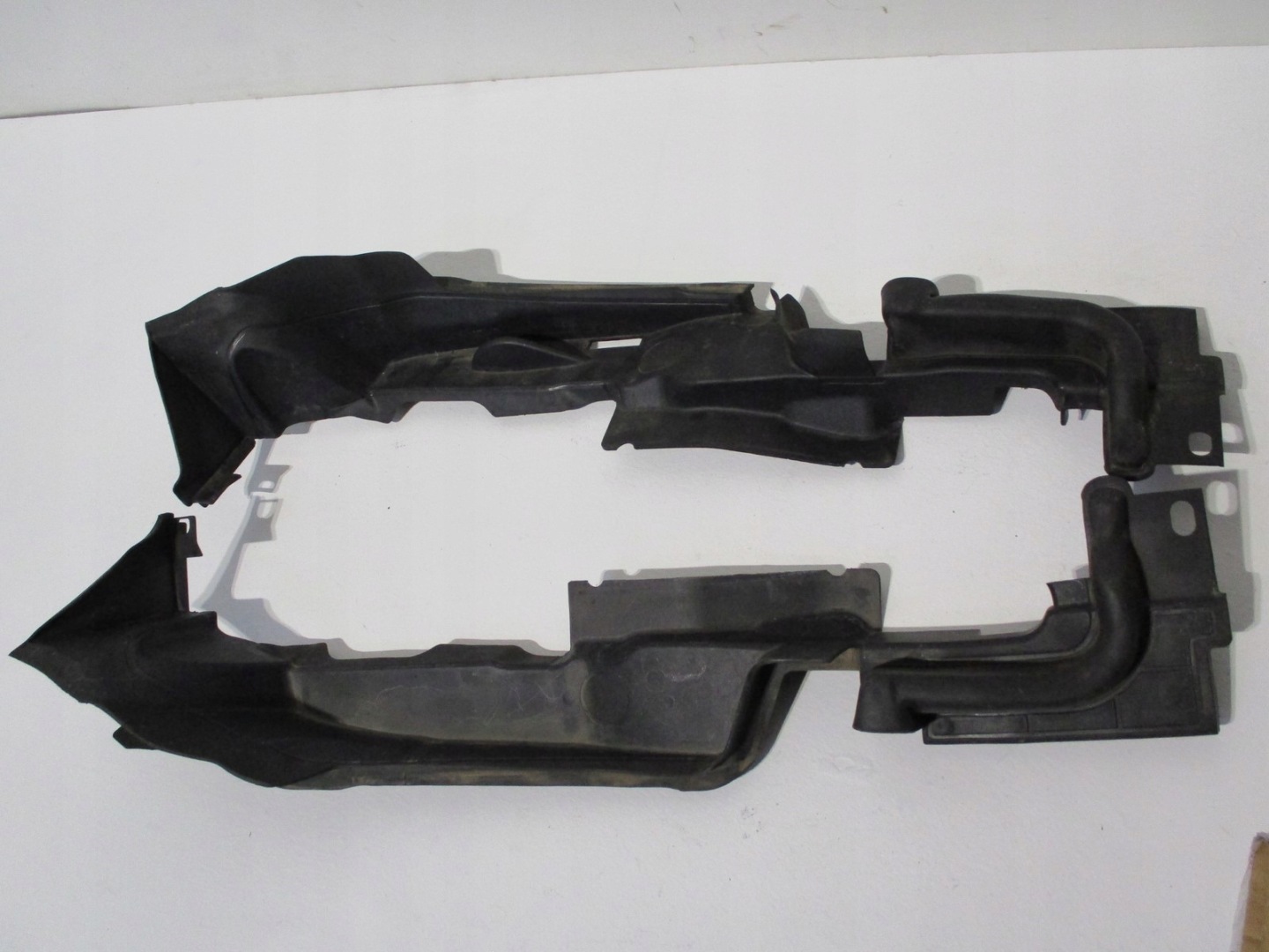 INSONORISATION AILE AUDI A5 8W 8W6821170L