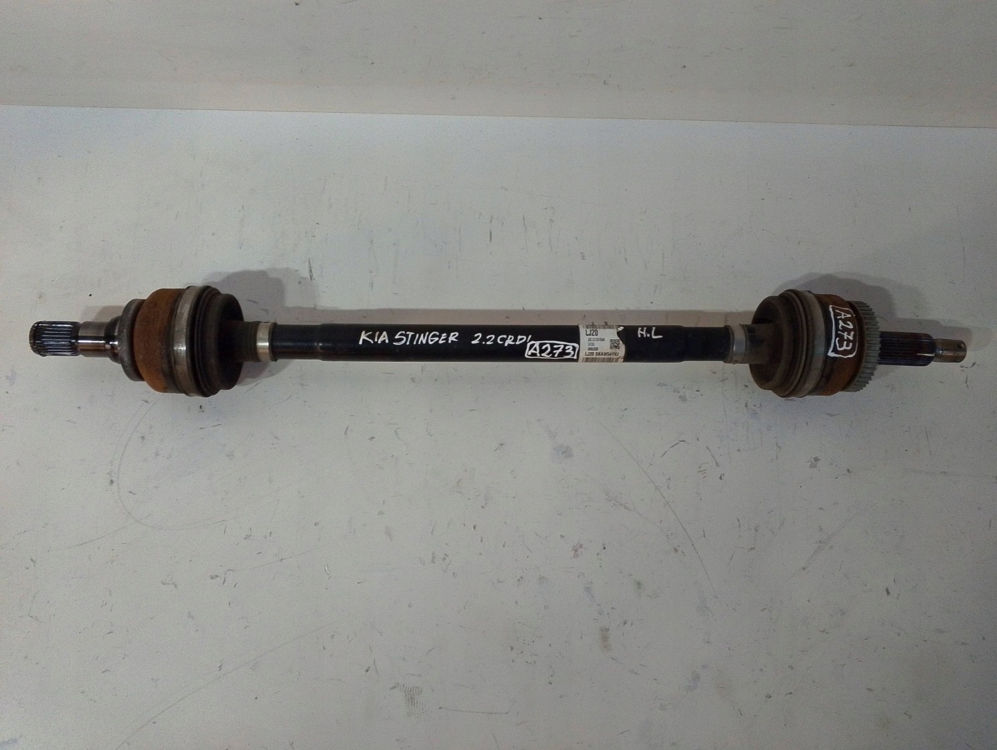KIA Stinger 2,0 GDI semi-axis rear left 4600J5200 (A273)