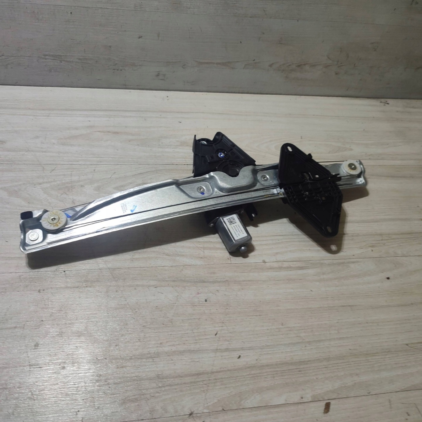 window regulator door przednich front side right Dacia Jogger 128001891F