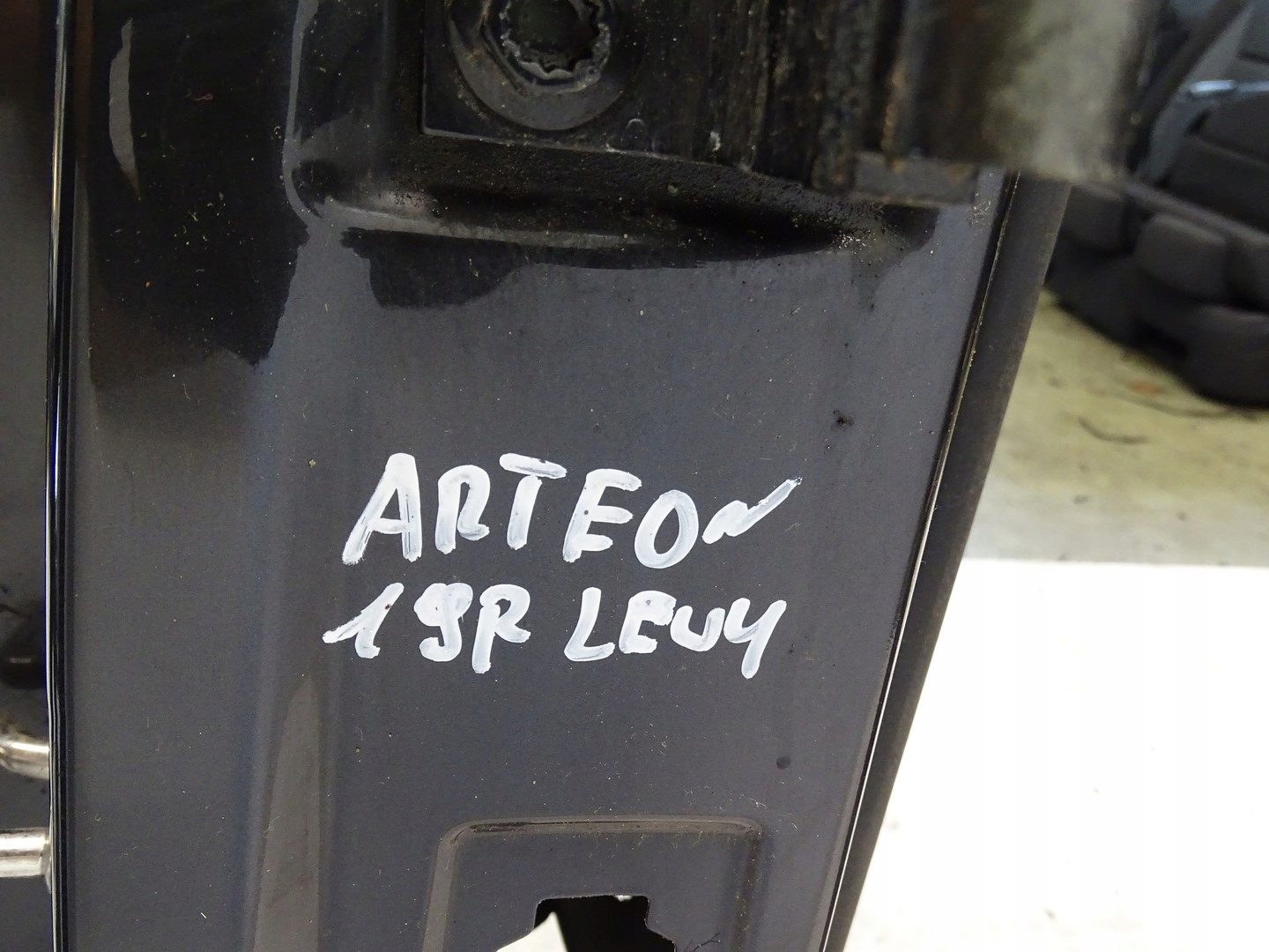 threshold front rear part left pillar B VW ARTEON 2019