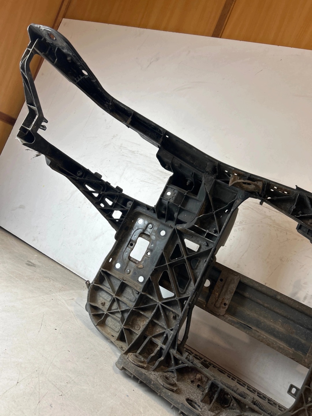 support panel for radiators pillar sider Kia Ceed and Lift 1.6 CRDI