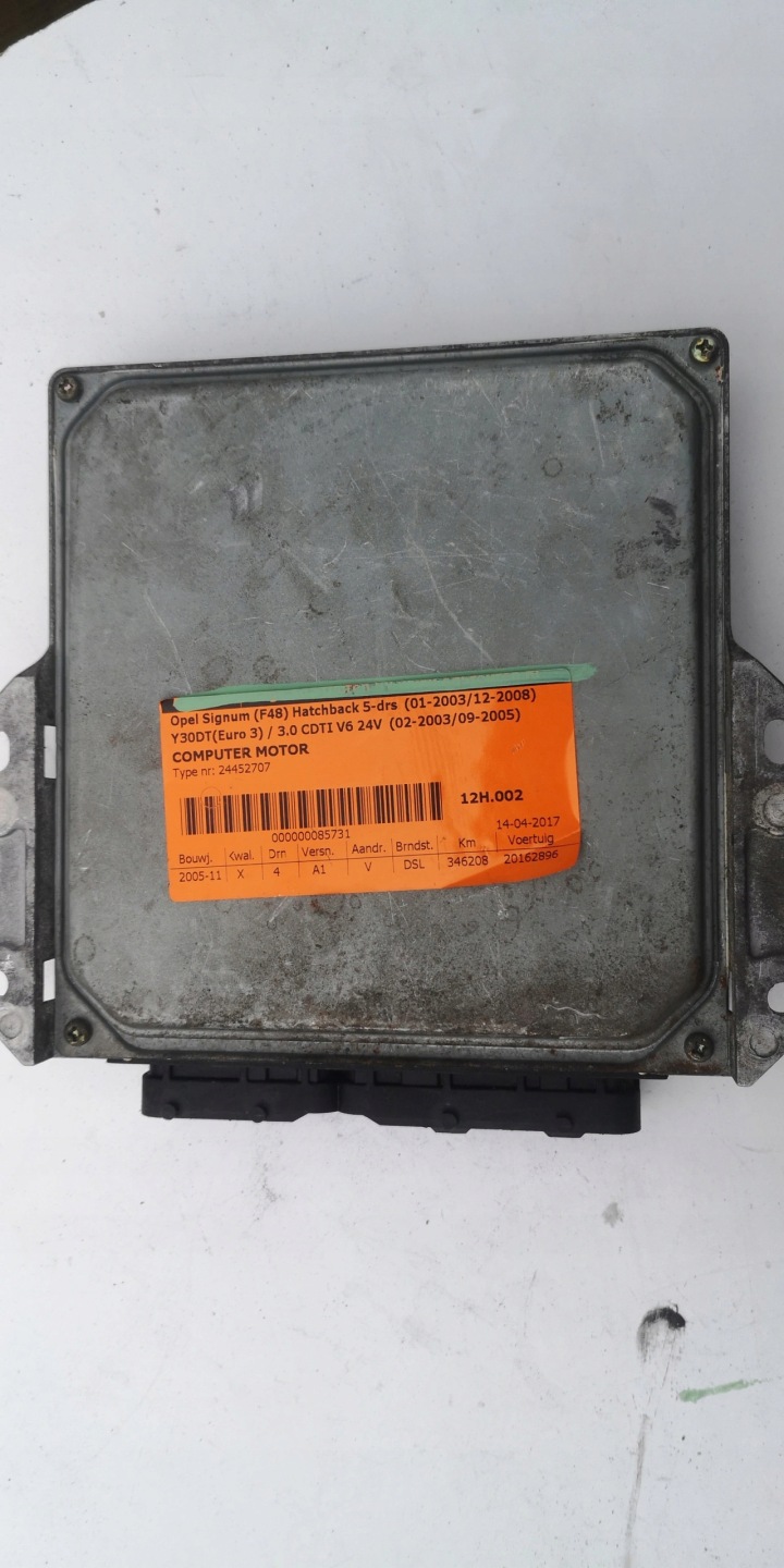 OPEL SIGNUM 3.0D 24452707 8973521857 Computer ECU