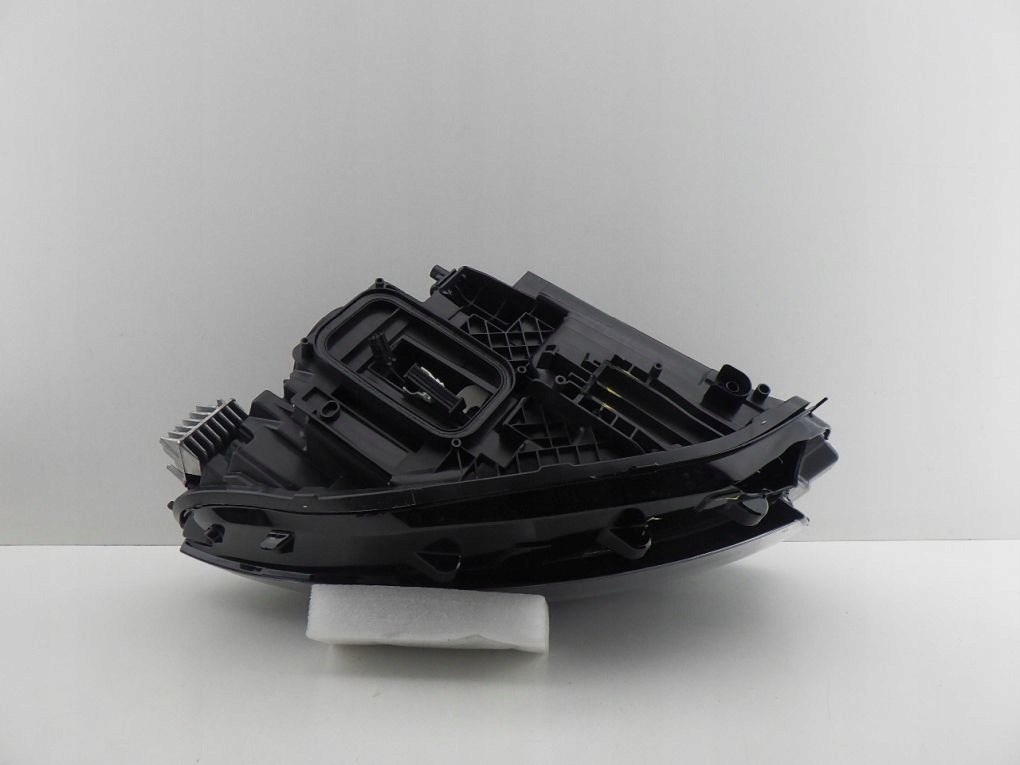 MERCEDES EQA EQB 243 W243 FULL LED PERFORMANCE Licht links vorne