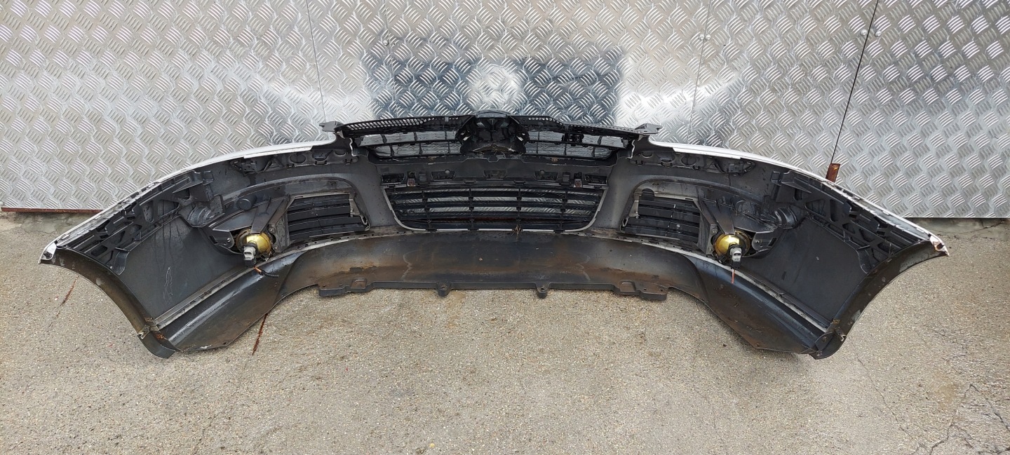 bumper front VOLKSWAGEN GOLF V GT original LAK: LA7W
