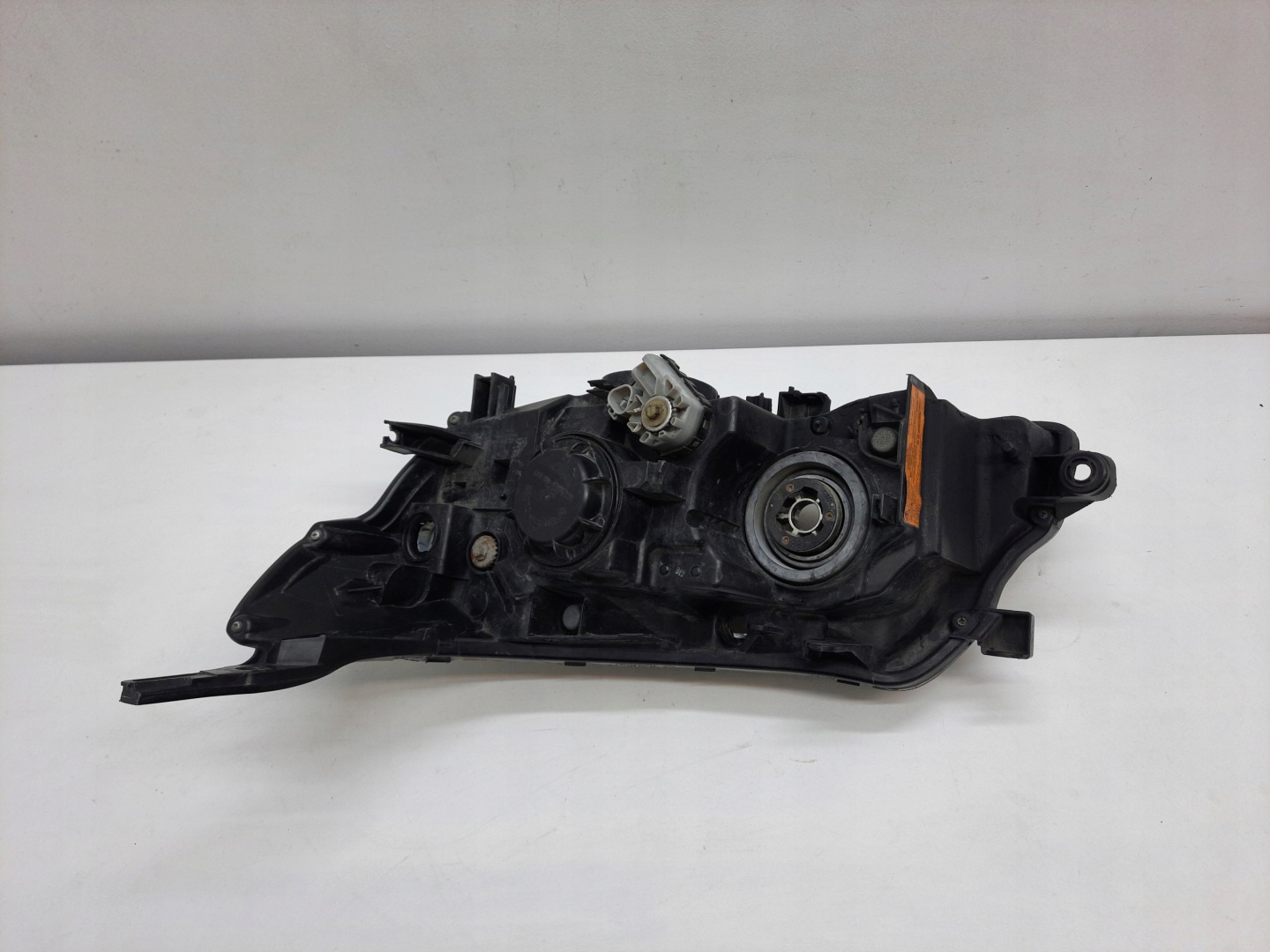 SUBARU FORESTER 3 III XENON 08-12 light REFLEKTOR right front original EU