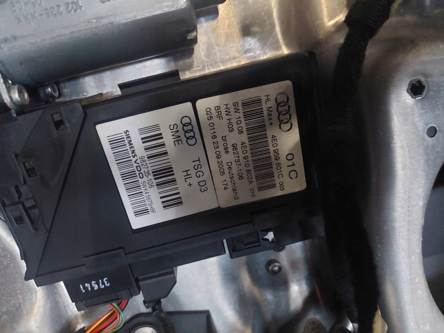 door complete left rear part AUDI A8 D3 LIFT LZ7Q 4E0959801C 4E0861963B DOCIAG
