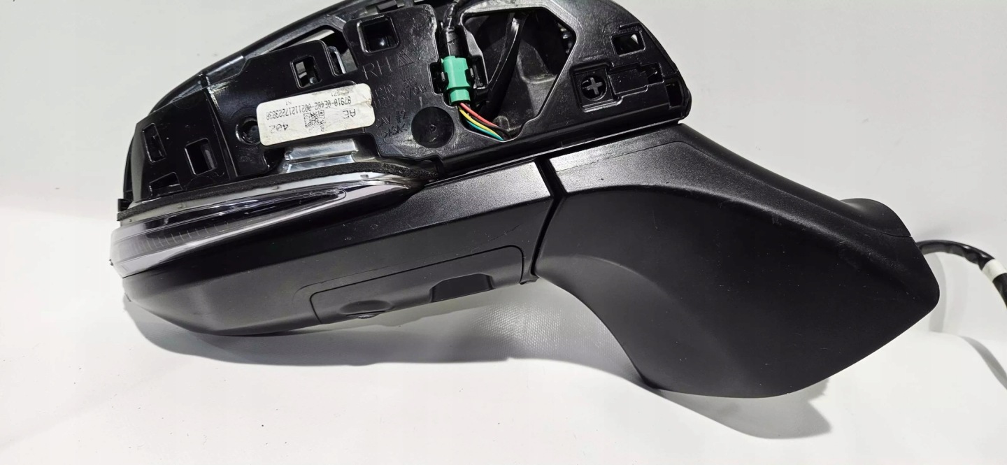 mirror right TOYOTA HIGHLANDER IV 14PIN + 4PIN