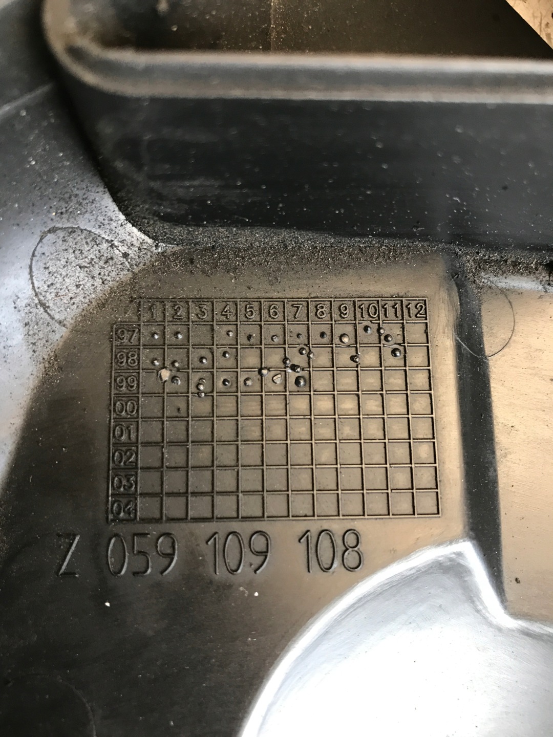 Gehäuse Blende Abdeckung des Zahnrads AUDI A6 C5 059109124G
