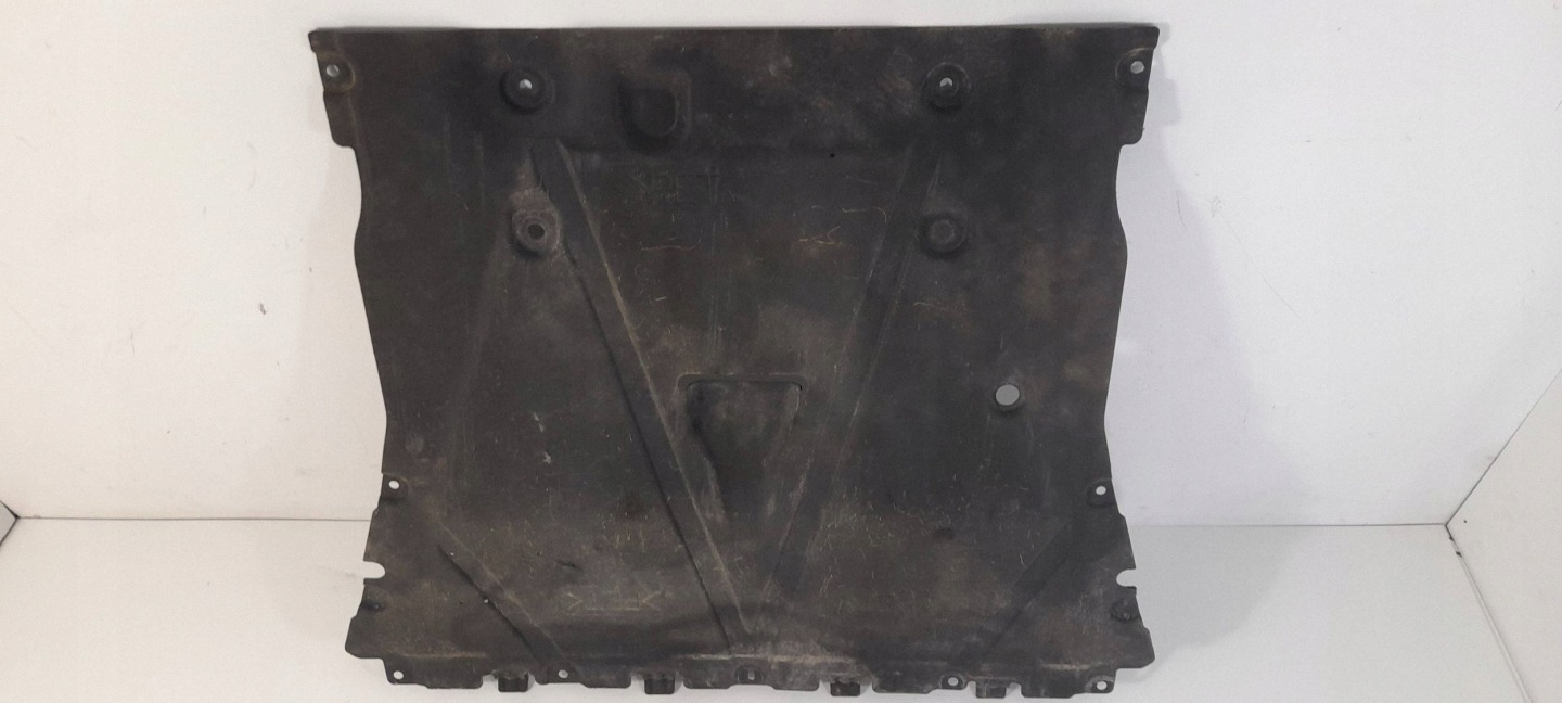 Renault Clio V cover below engine 758921278R (PL477)
