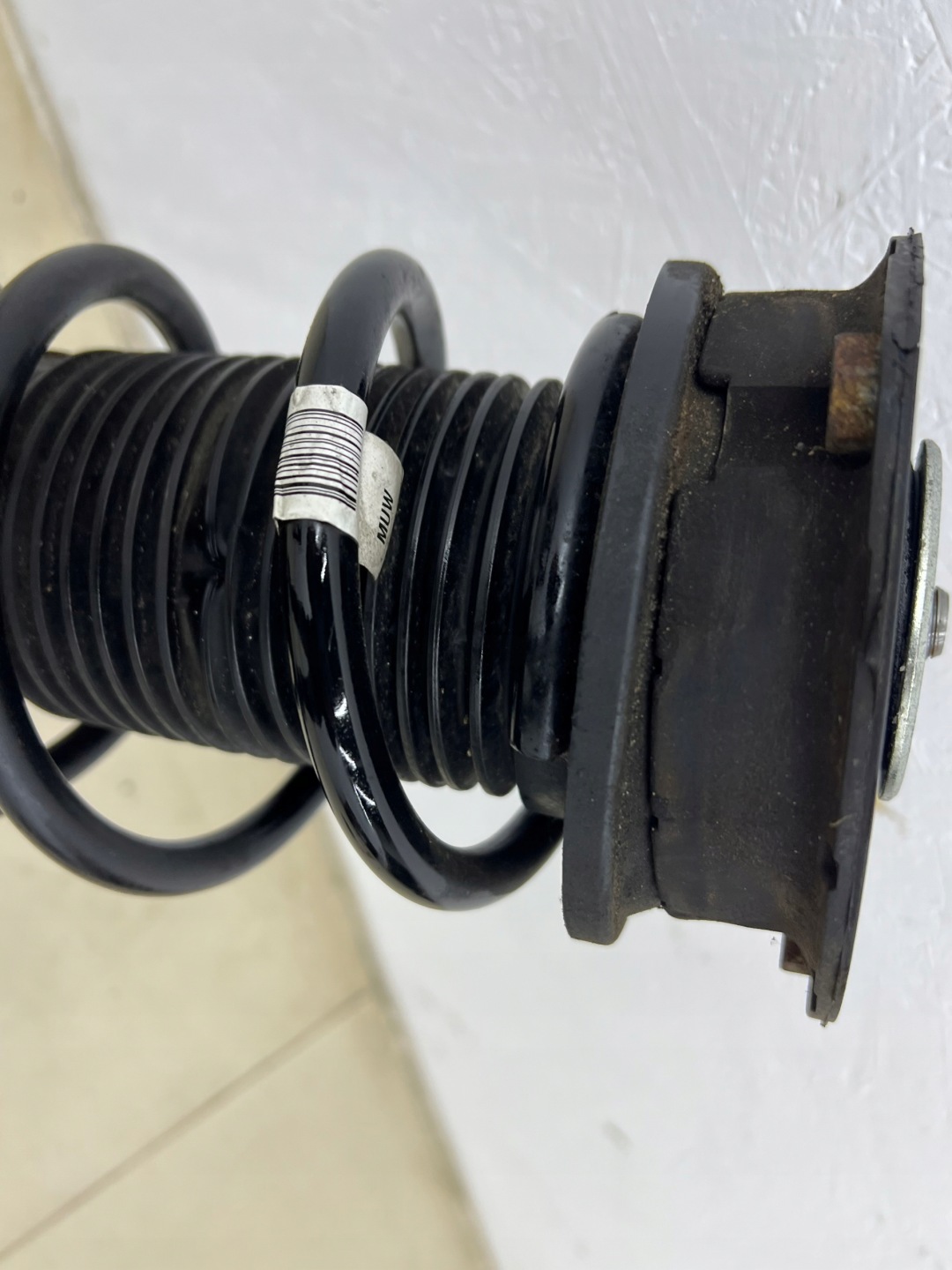 AUDI A3 8V 1.4TSI shock absorber swing left front 5Q0255Q 5Q0413023DA