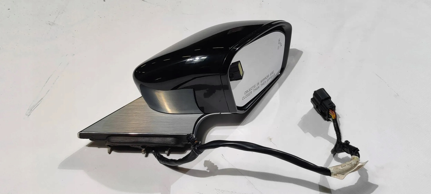 mirror right 14 pin blind spot Lincoln Continental 2017