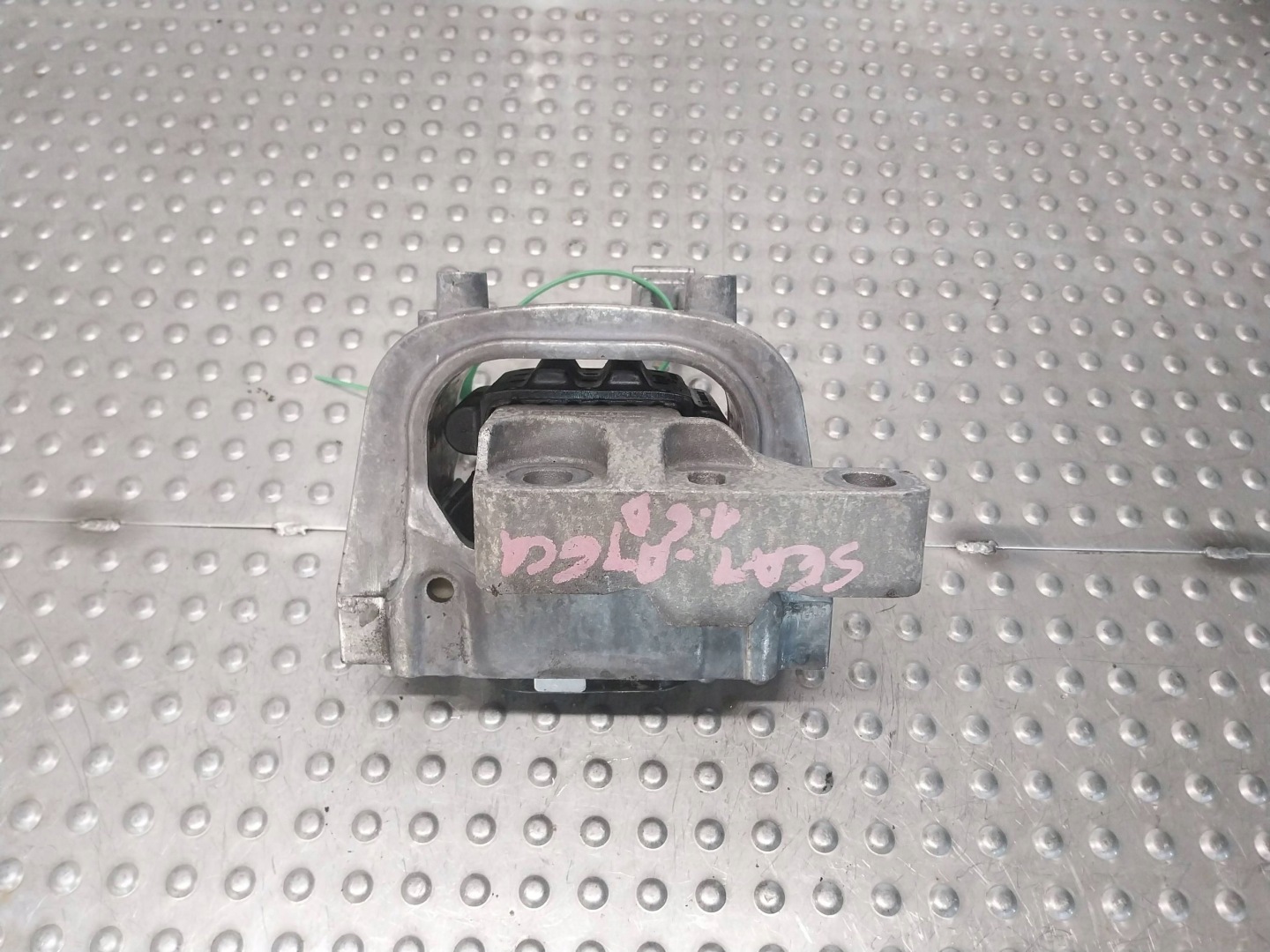 holder engine mount 5Q0199262DE AUDI A3 8V GOLF VII OCTAVIA III 1.6 TDI