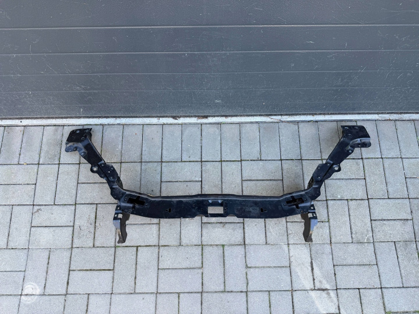 Mercedes SL230 01- pillar iron support panel for radiators gora