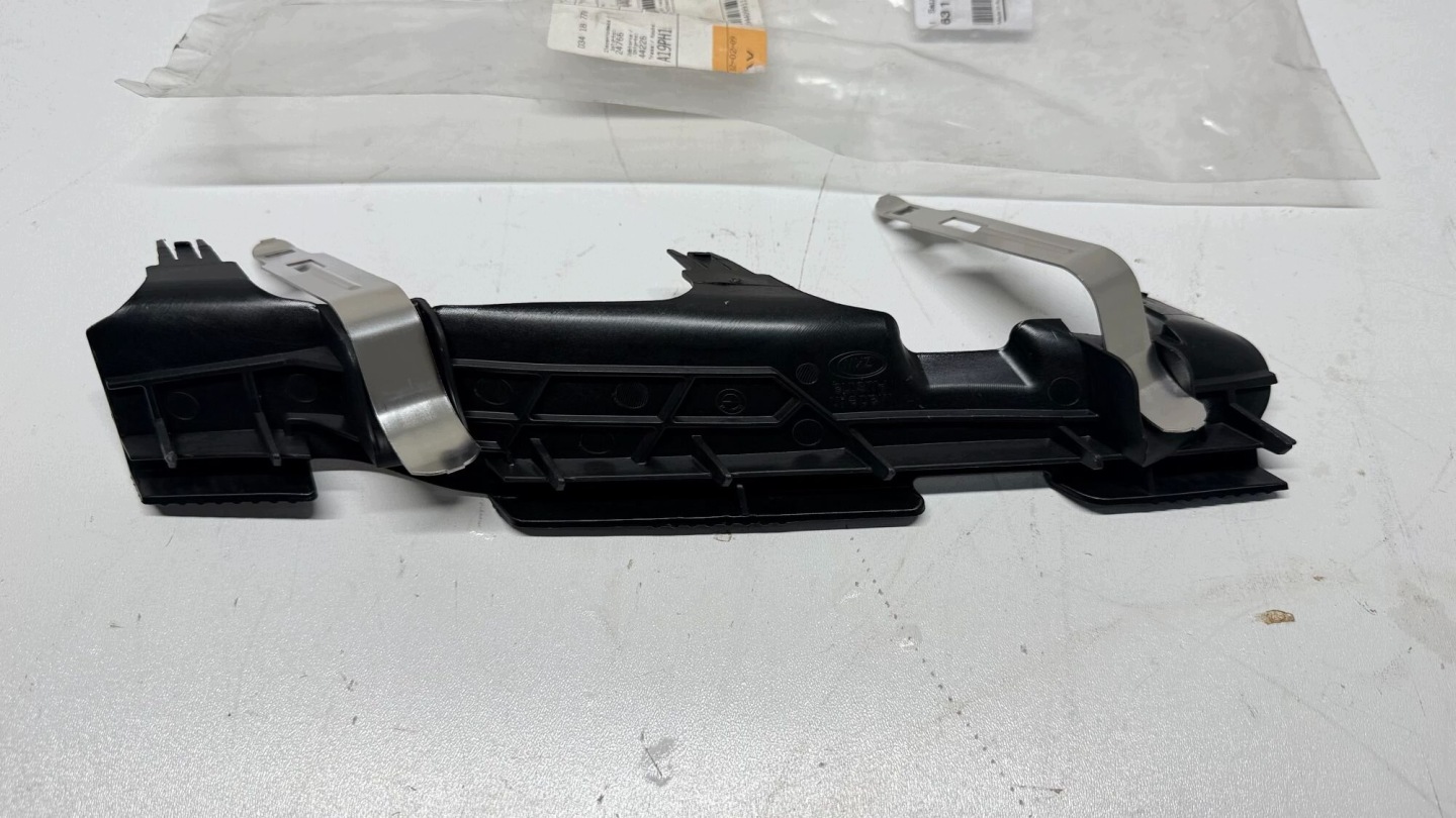bumper bracket front left BMW 7 G11 G12 7440355 2015-2022
