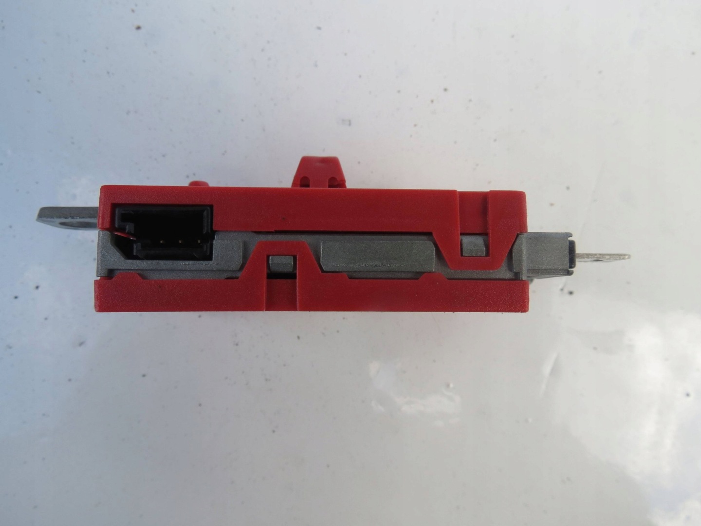 WZMACZNIACZ ANTENY VOLVO V60 7CP118C847PA