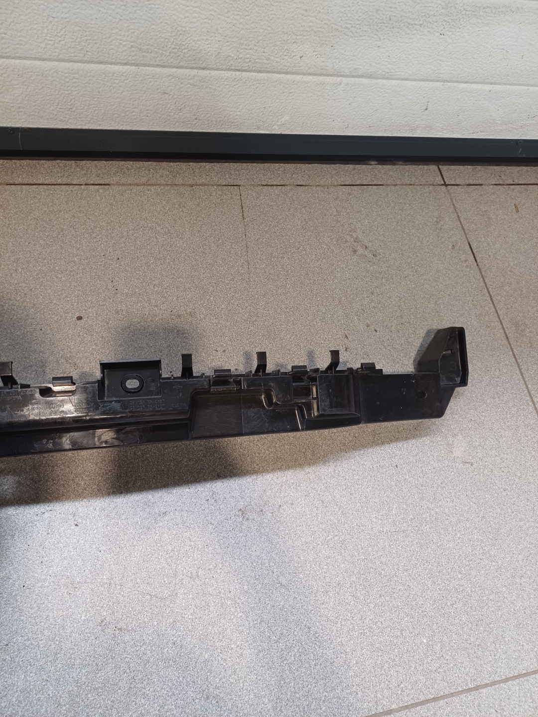 Support Support plaque Pare choc Arrière TESLA Y 1494045-00E