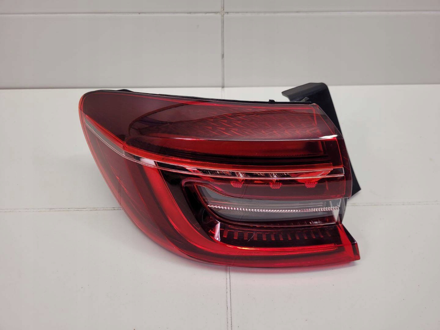 light rear left side Renault Clio 5 2021 265551550R