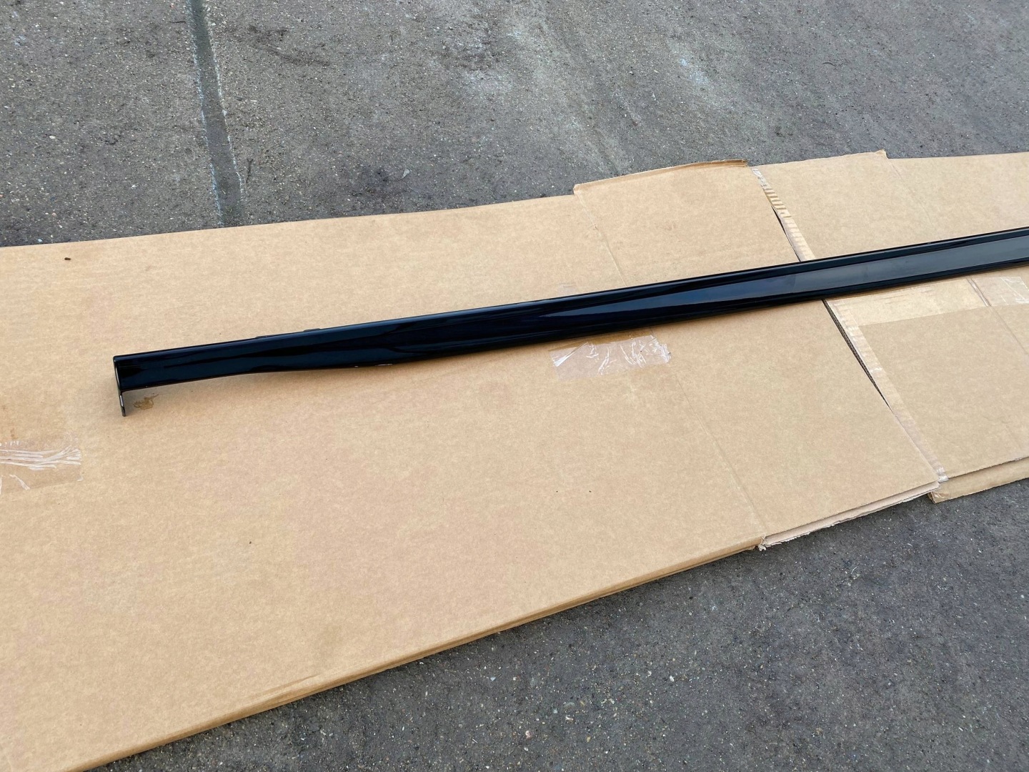 VW GOLF VIII 8 HB R R-LINE cap moulding threshold right 5H0853856