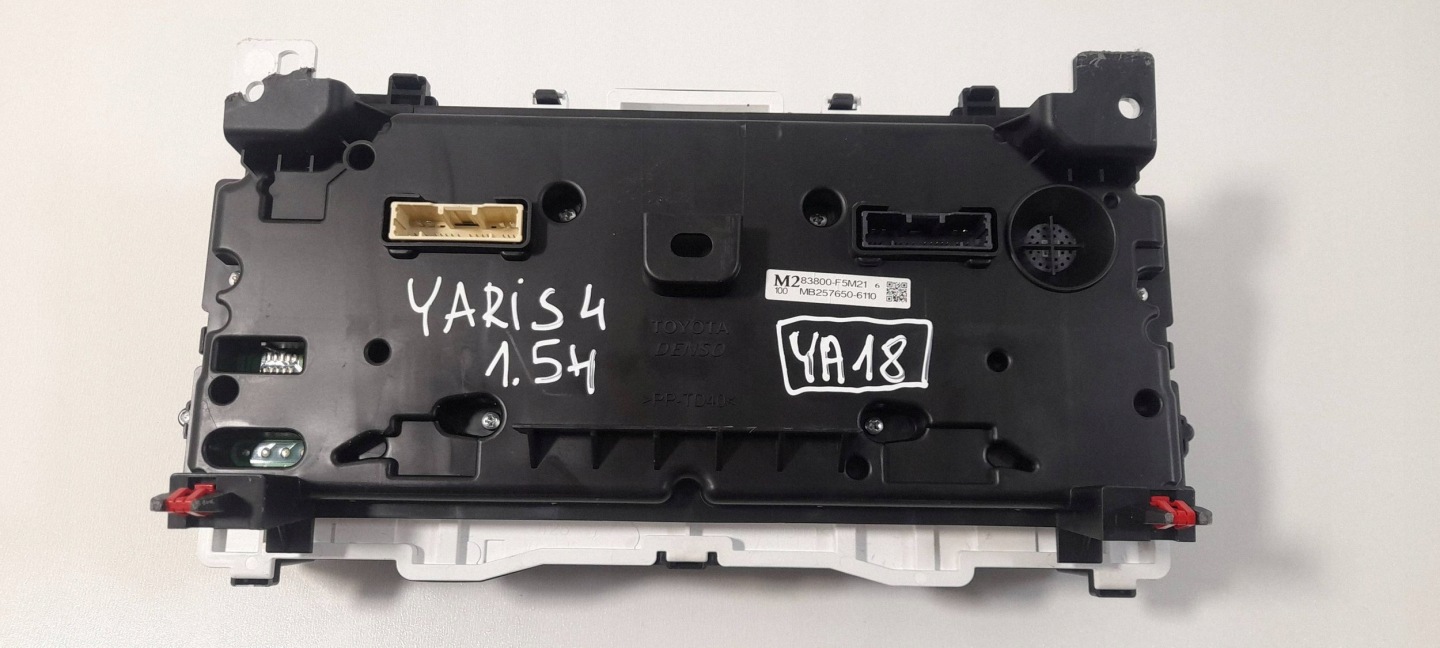 Toyota Yaris IV XP21 dials 83800F5M21 (YA18)