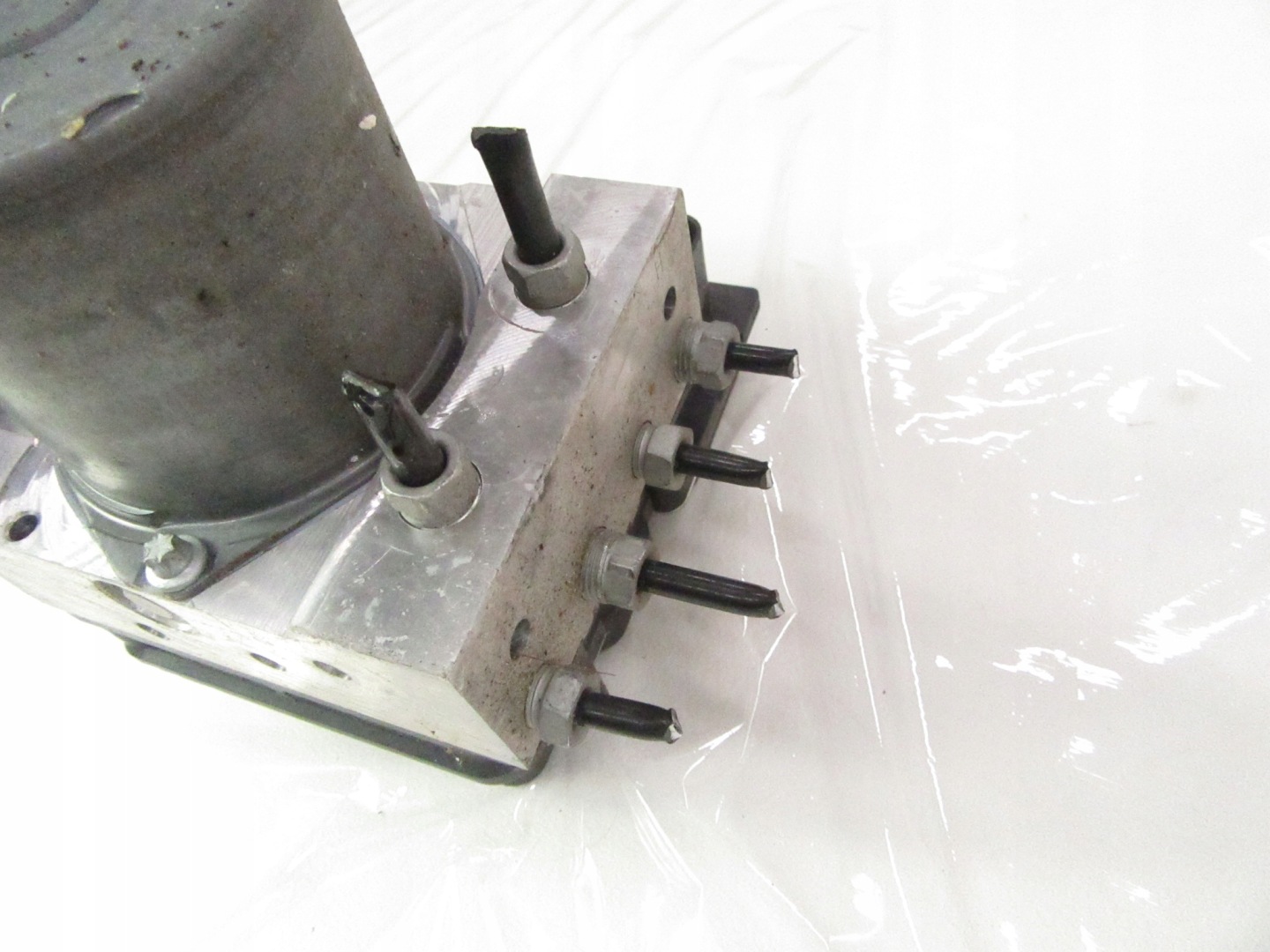 pump agregat ABS DSC bracket BMW e90 e91 e92 e93 X Drive 4x4 6784868