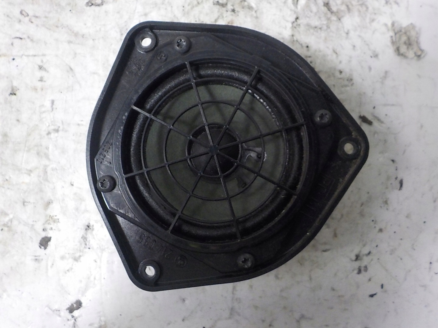 AUDI A8 D2 speaker door left right rear part rear 4D0035411A