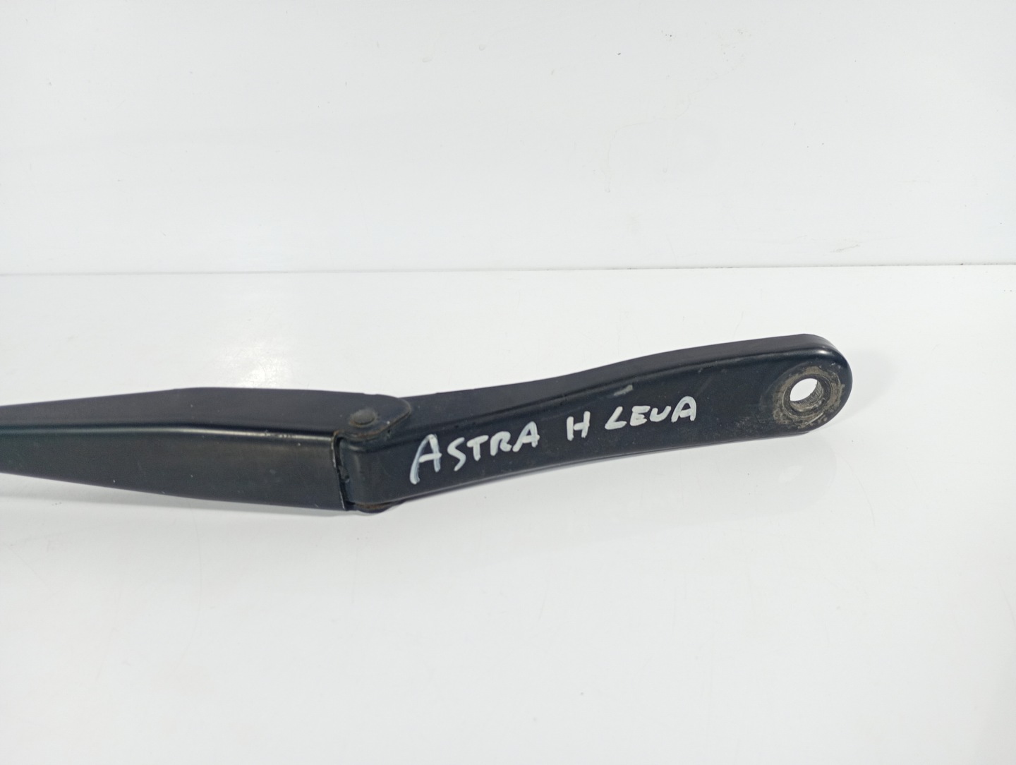 Opel Astra H 04-14 wiper arm left OE 13111219