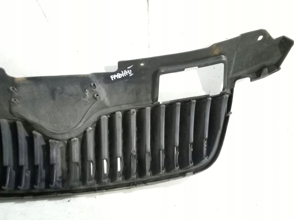 Skoda Fabia II 2 Grill Grill Grill 5J0853668