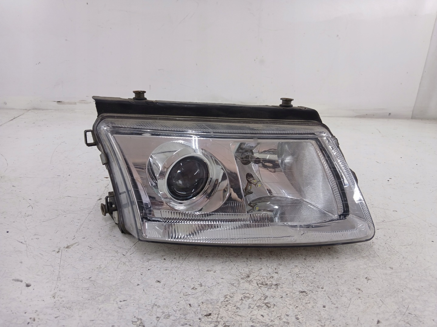 VW PASSAT B5 light right front XENON control unit LADNA