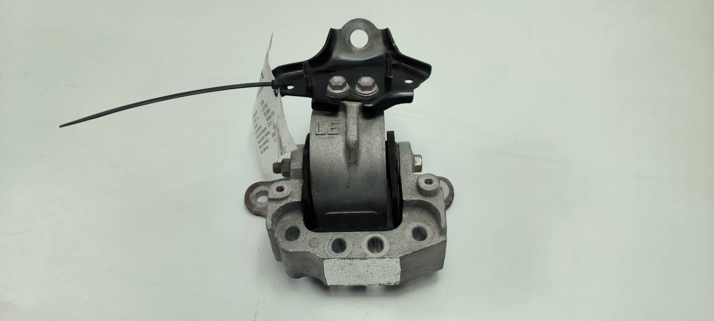 engine mount C2016B0A LEXUS ES300H VII