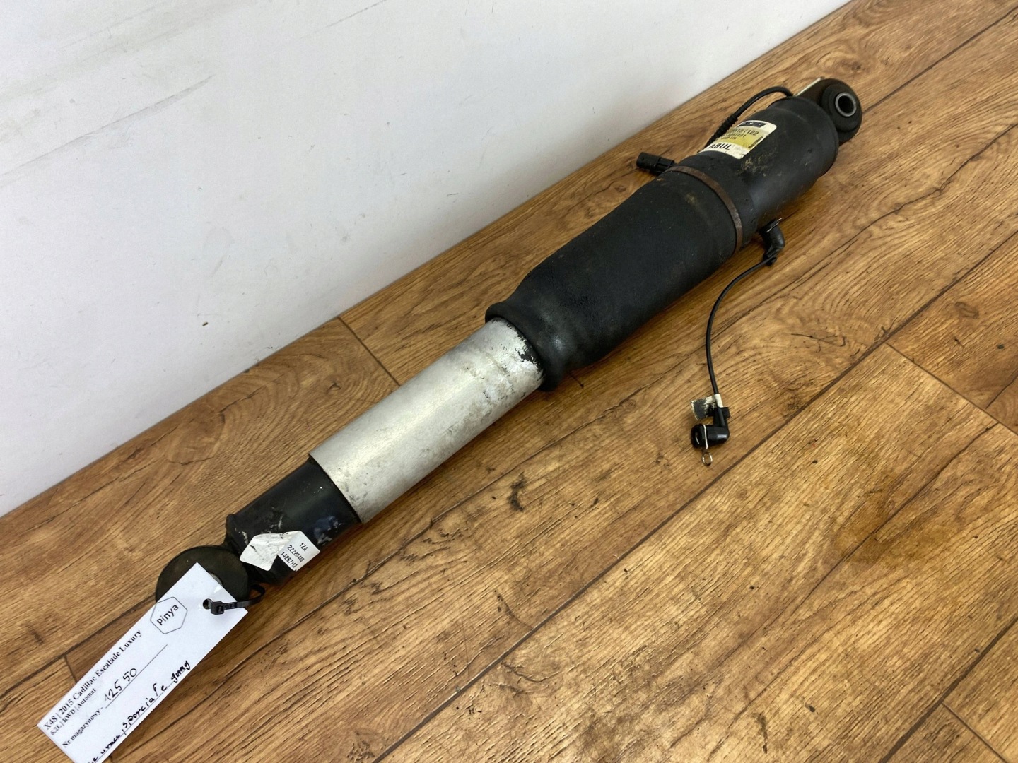 shock absorber rear Cadillac Escalade IV 2015+