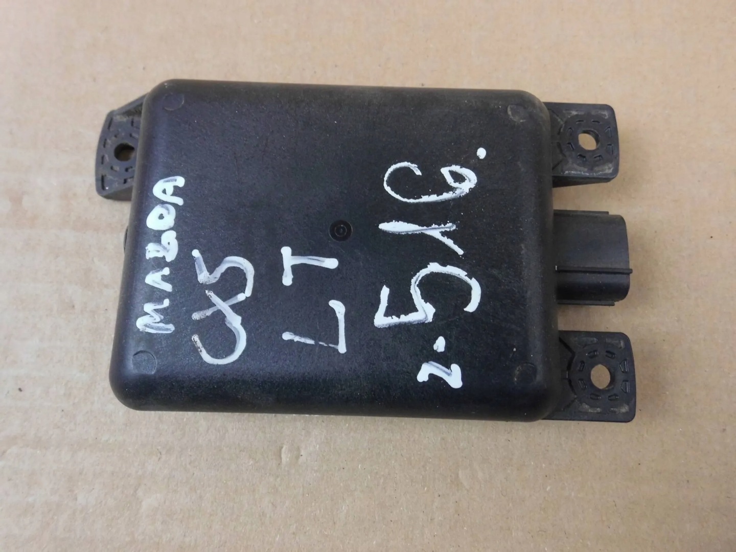 Mazda CX5 and sensor martwego pola distronic KA1F-67Y90
